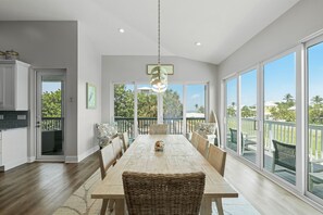 Dining - Tortuga Sunset| Ocean Views/Private Pool/Golf Cart (Captiva)