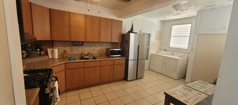 Walking Surfers
Quiet and comfortable house near to beaches and restaurants.