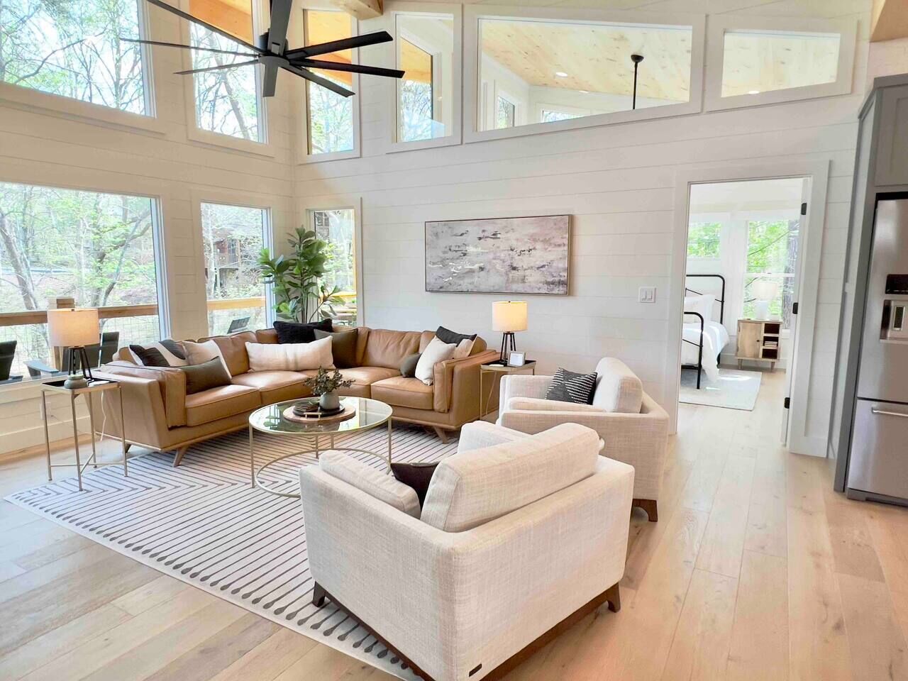 Hickory Grove Haven - New Build - Huge Decks & Spa