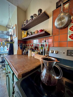 Geladeira, fogão, cooktop, lava-louças