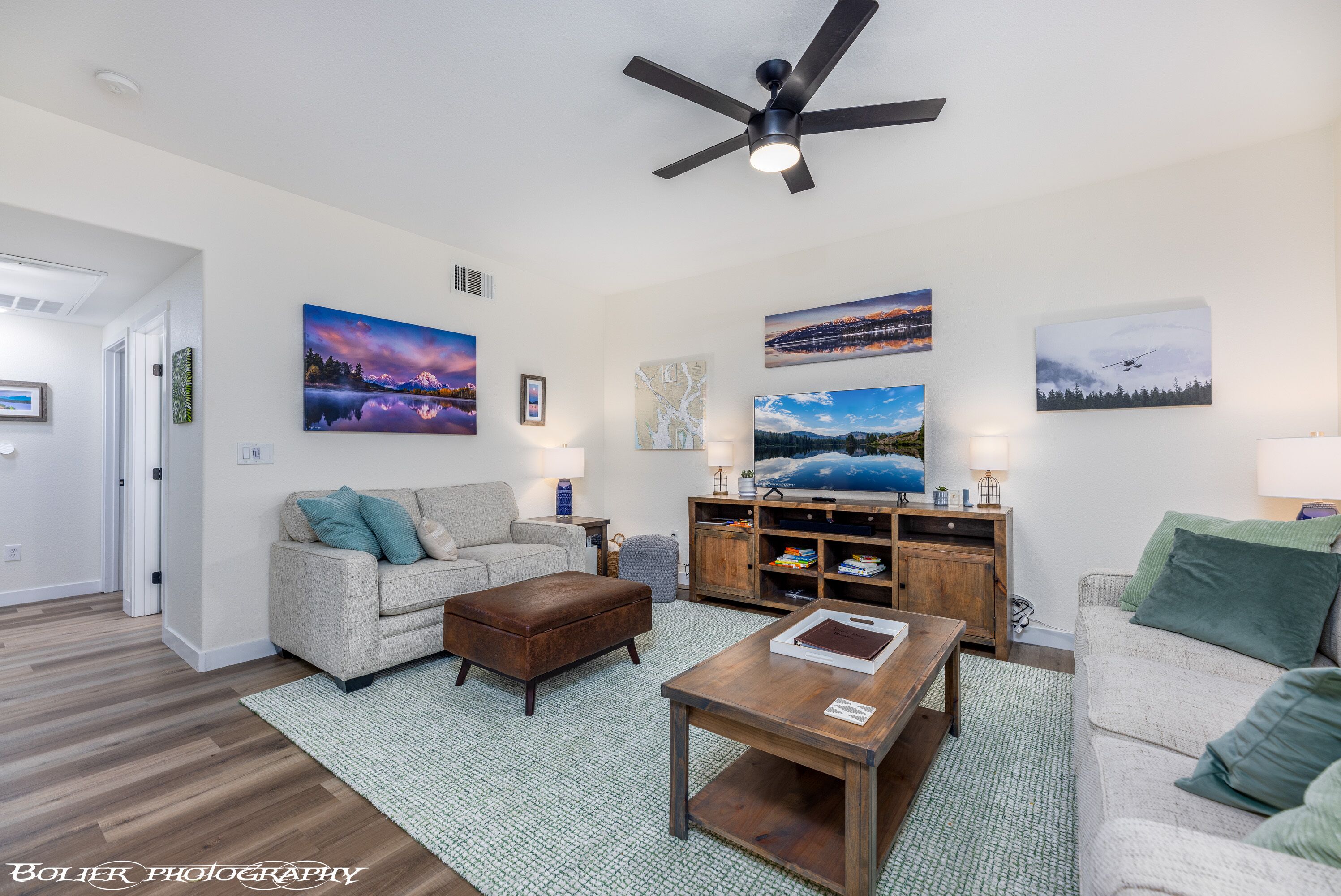 Luxurious condo near golf with pool, hot tub, & all the comforts of home!