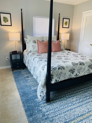 2 bedrooms, desk, iron/ironing board, travel crib