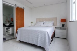 2 dormitorios, tabla de planchar con plancha, wifi gratis y ropa de cama