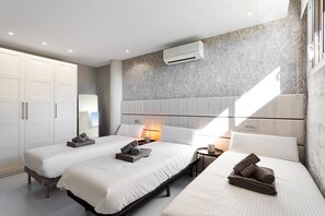 4 habitaciones, tabla de planchar con plancha y wifi gratis 
