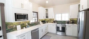 2 blocks to Main St Littleton 🌻 Garden 🐾 Fenced Yard 🌲 Zero Cleaning Fee!