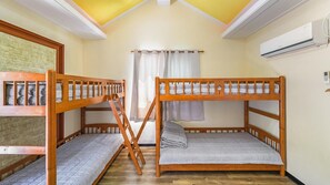 Basic Room, 1 Bedroom (sunny1) | 1 bedroom, free WiFi - Anmyeondo Sunnyeui Pensionstory (Taean)