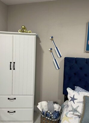 1 bedroom, iron/ironing board, free WiFi, bed sheets