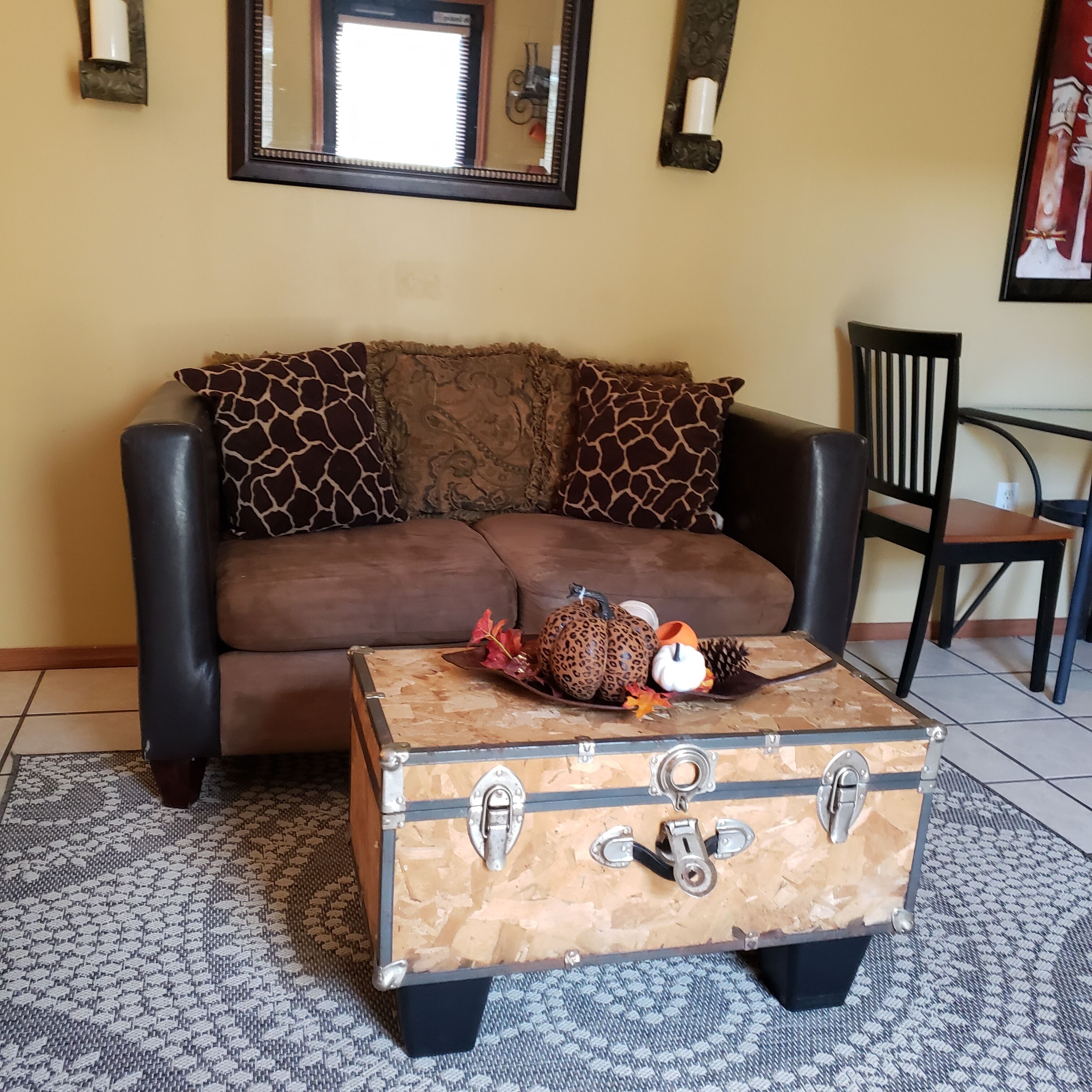 Beautiful Mediterranean studio apt with private patio