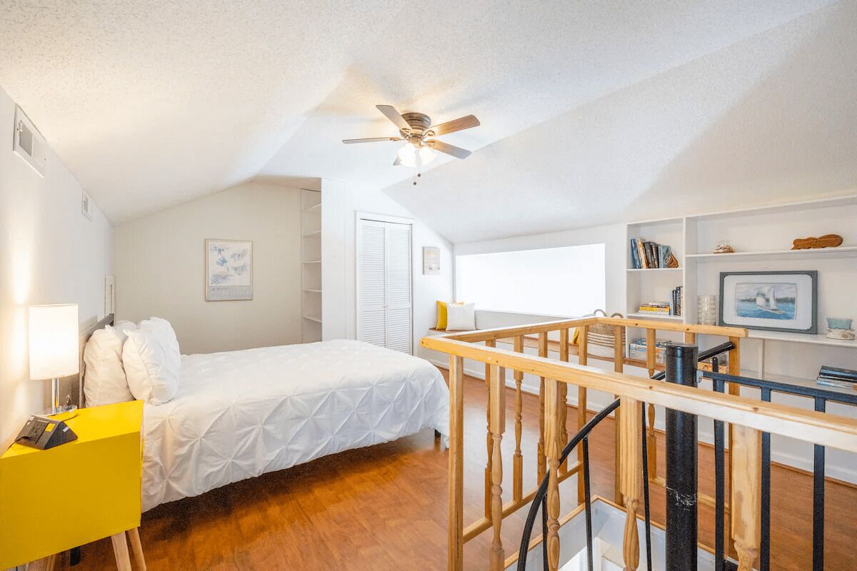 Private 2 Bedroom Condo 5 Minutes from the Beach!