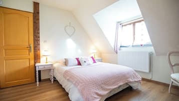 2 habitaciones, cuna de viaje y wifi gratis