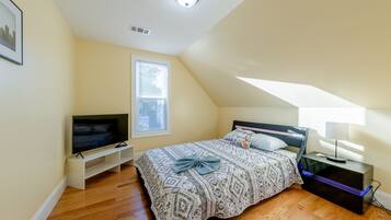 4 bedrooms, free WiFi, bed sheets