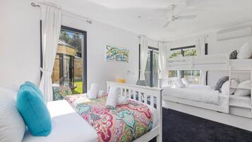 4 habitaciones, tabla de planchar con plancha y wifi gratis
