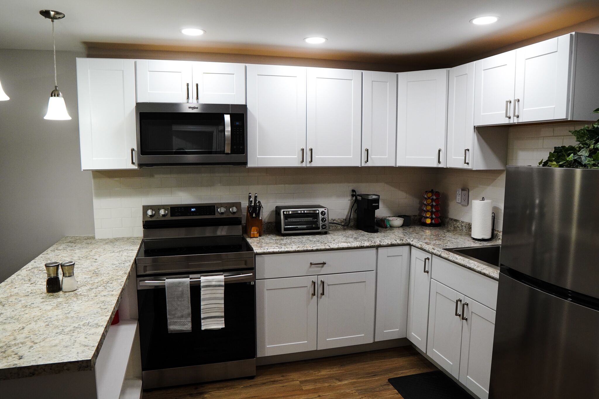 In Unit W&D Free Parking Fast Wifi 5 Min Downtown