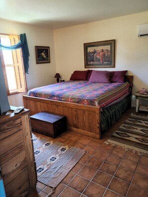 2 bedrooms, free WiFi, bed sheets - Base Camp for Your Southwest Expedition! (Mule Creek)