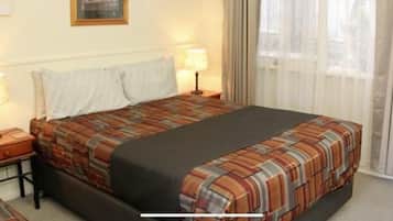 Deluxe-Zweibettzimmer | Bügeleisen/Bügelbrett, WLAN, Bettwäsche