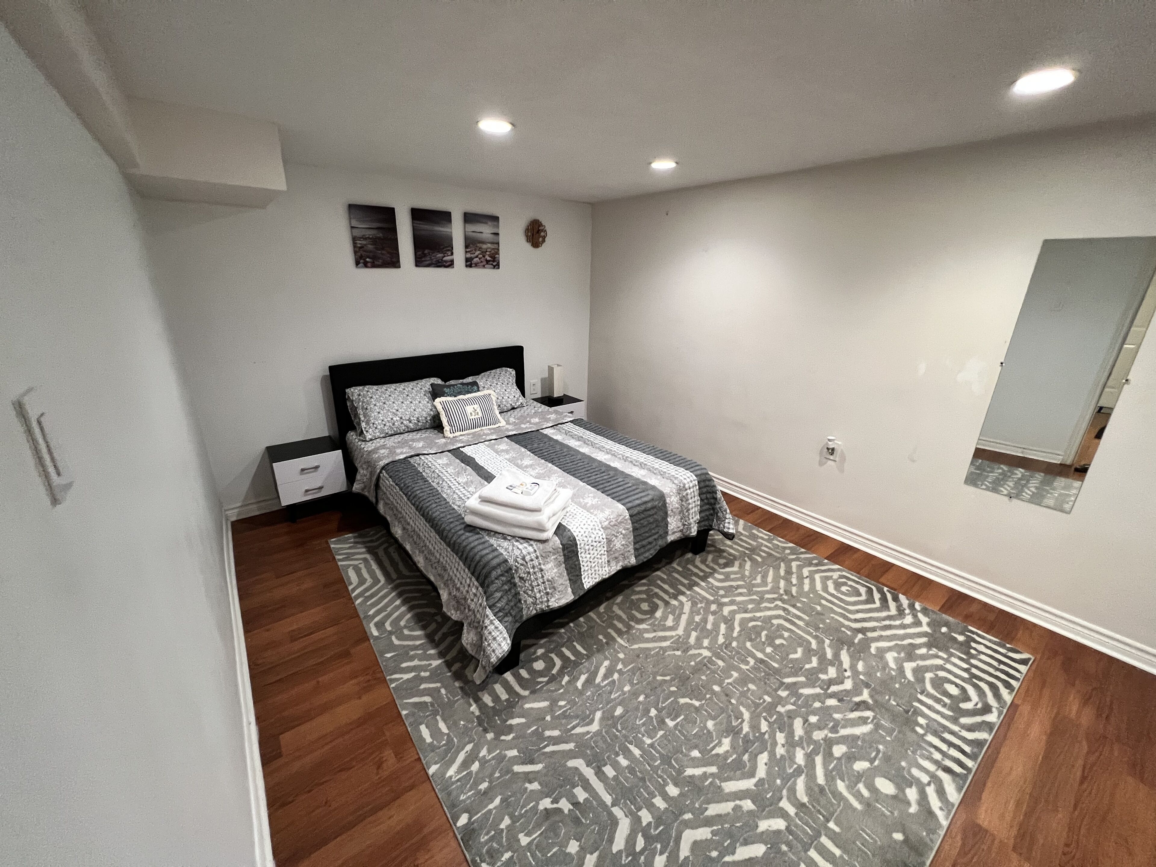 An Elegant and Cozy 2-bedroom space near Heartland Towncenter