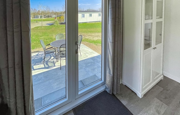 Mobile Home | Living room