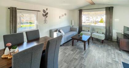 Awesome Caravan in Asten-heusden With Wifi and 2 Bedrooms