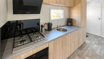 Mobile Home | Private kitchen