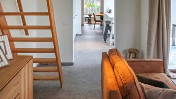 House | Living room | Smart TV