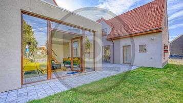 House | Exterior