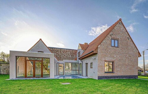 Stunning Home in Diksmuide With Wifi and 4 Bedrooms