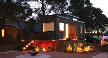 The Pink Lake Tiny House - 'peony'