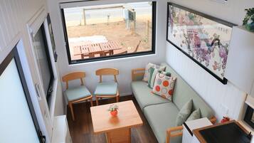 Cabin Premium, 2 phòng ngủ | Khu phòng khách