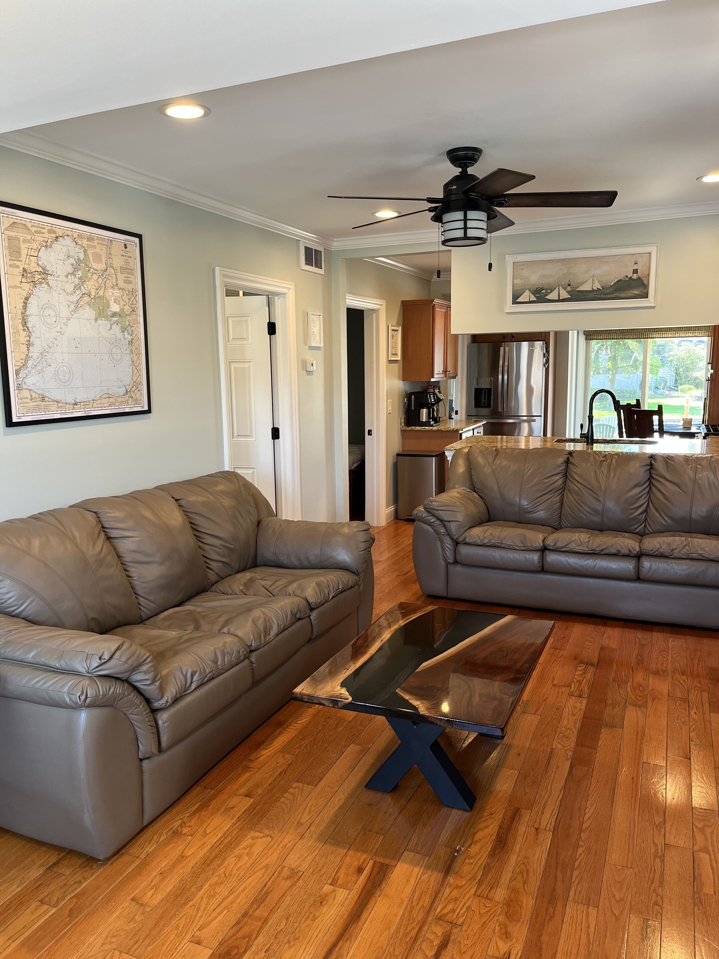 Lake St. Clair Lodge - Waterfront