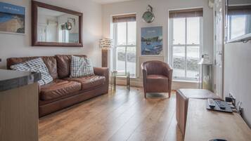 公寓 (1 Bedroom) | 起居區 | 32-吋電視,提供有線頻道