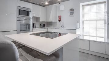 Microwave, oven, stovetop, dishwasher