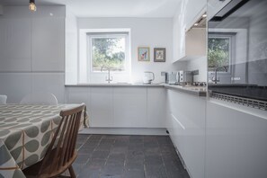Microwave, oven, stovetop, dishwasher