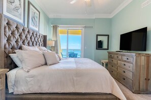 3 chambres, fer et planche à repasser, lit de bébé portatif