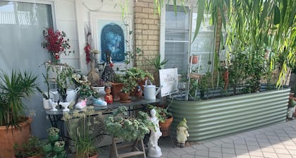 Adorable Country Studio (pet friendly) additional charges