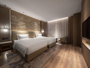 Basic Double Room | Premium bedding, down duvets, minibar, in-room safe - Wanda Realm Chengde Jinbao (Chengde)