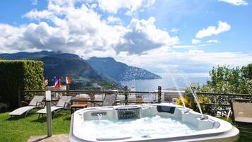 Idromassaggio all'aperto