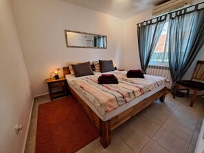 2 Schlafzimmer, Reisekinderbett, WLAN, Bettwäsche