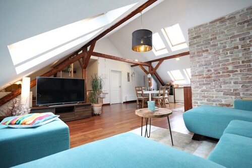 Beautiful and Romantic Penthouse With 2 Terraces