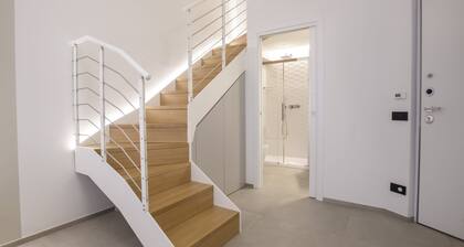 The sea is just around the corner, quiet apartment with interior view