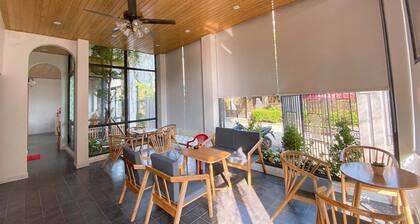 Encens villa and spa features a bar, garden, terrace, and free WiFi