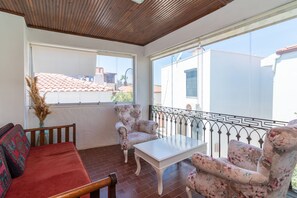 Room, Non Smoking, Partial Sea View | Terrace/patio - Siirli Pansiyon (Seferihisar)