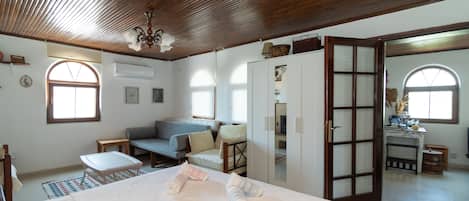 Room, Non Smoking, Partial Sea View | Free WiFi