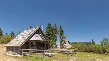 Chalet, 1 Bedroom, Mountain View | Exterior