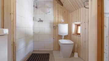 Chalet, 1 Bedroom, Mountain View | Bathroom