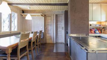 Chalet, 3 chambres, vue montagne | Cuisine privée