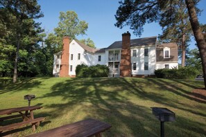 Condo, 1 Bedroom, Accessible, Balcony | Exterior