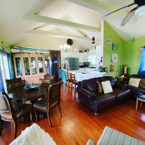 Villa, 4 chambres, piscine privée, vue océan | Restauration