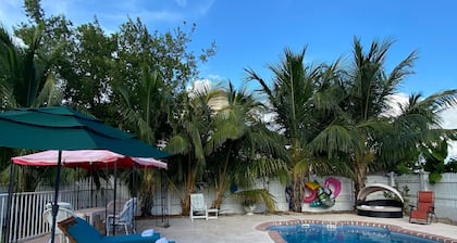 Luxury Oceanview Pool Eco-friendly Villa Near Key West