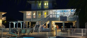 Luxury Oceanview Pool Eco-friendly Villa Near Key West