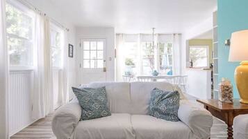 Rumah, 3 kamar tidur, akses difabel | Interior